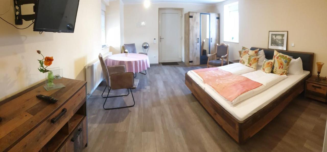 Hotel Igelstadt Fürstenberg Buitenkant foto